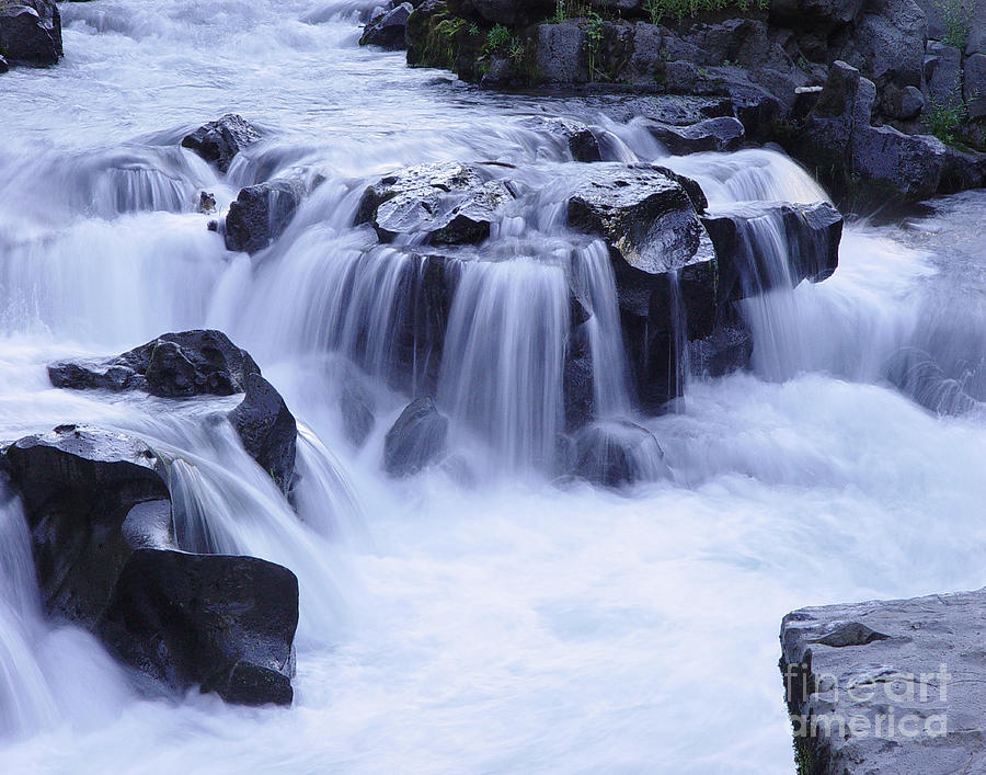 Waterfall Photograph - Natural Bridges Falls 01 by Peter Piatt