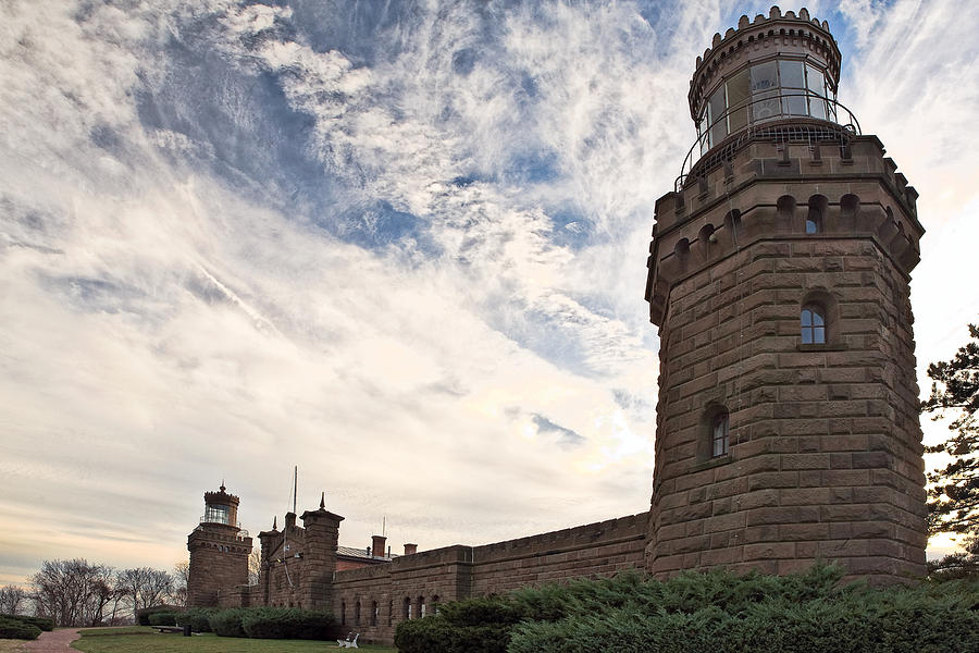 Navesink Highland Lighthouse New Jersey Photograph by Oze