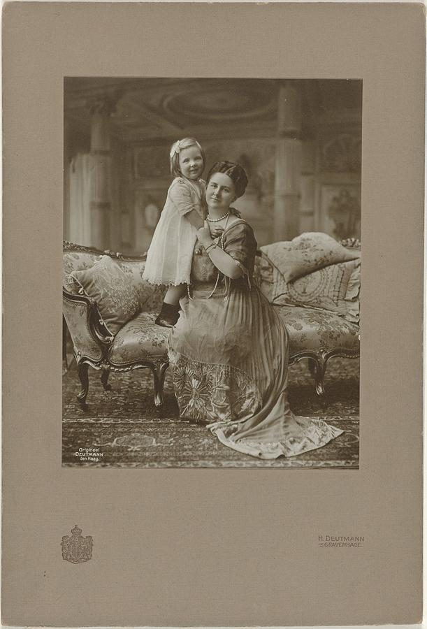 1912 Painting - Nederlanden, en Juliana by MotionAge Designs
