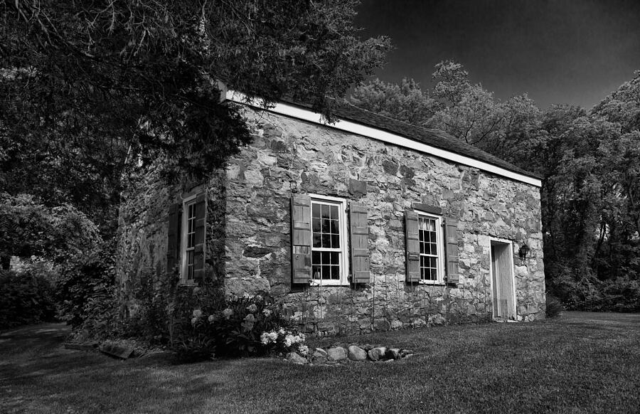 Nelden - Roberts Stonehouse Montague New Jersey Black and White Photograph by David Smith