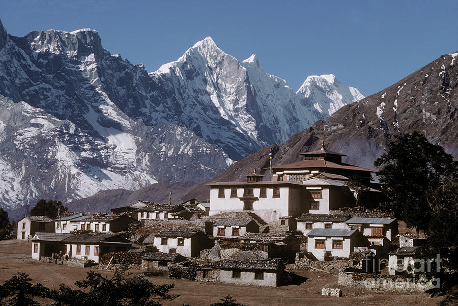 Nepal_205-4 Photograph by Craig Lovell