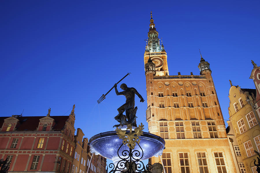 Neptune Fountain and Town Hall in Gdansk Photograph by Artur Bogacki