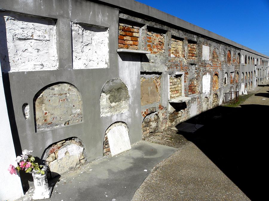 New Orleans Photograph - New Orleans Crypts 12 by Patricia Bigelow