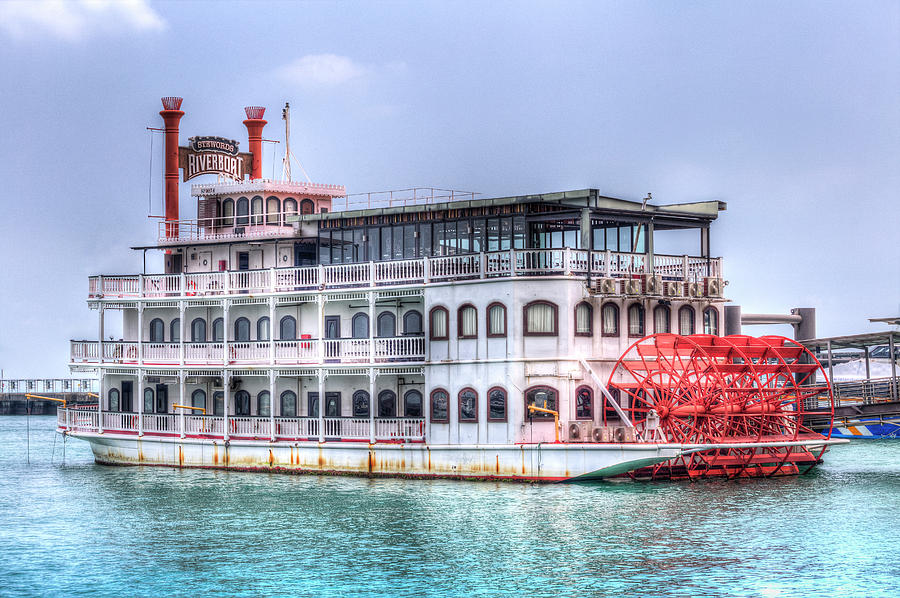 New Orleans Paddle Steamer Photograph by David Pyatt - Pixels