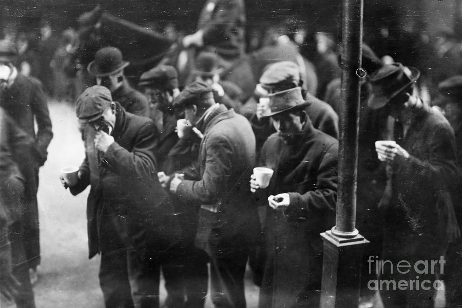 New York: Bread Line, 1915 Photograph by Granger