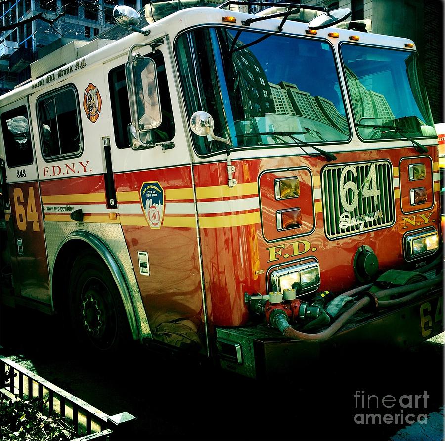 New York City Photograph - New York City Fire Engine by Miriam Danar