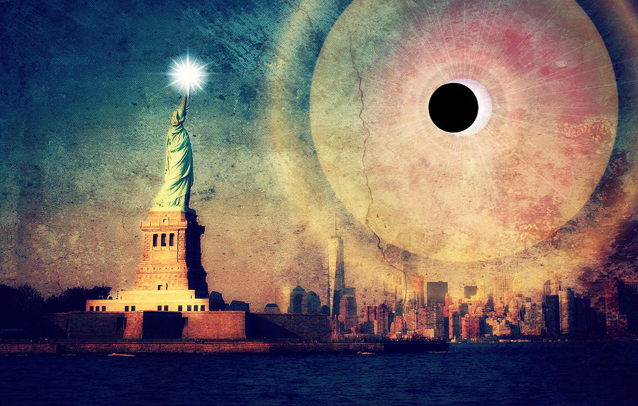 New York City Solar Eclipse 2017 II Mixed Media by Aurelio Zucco