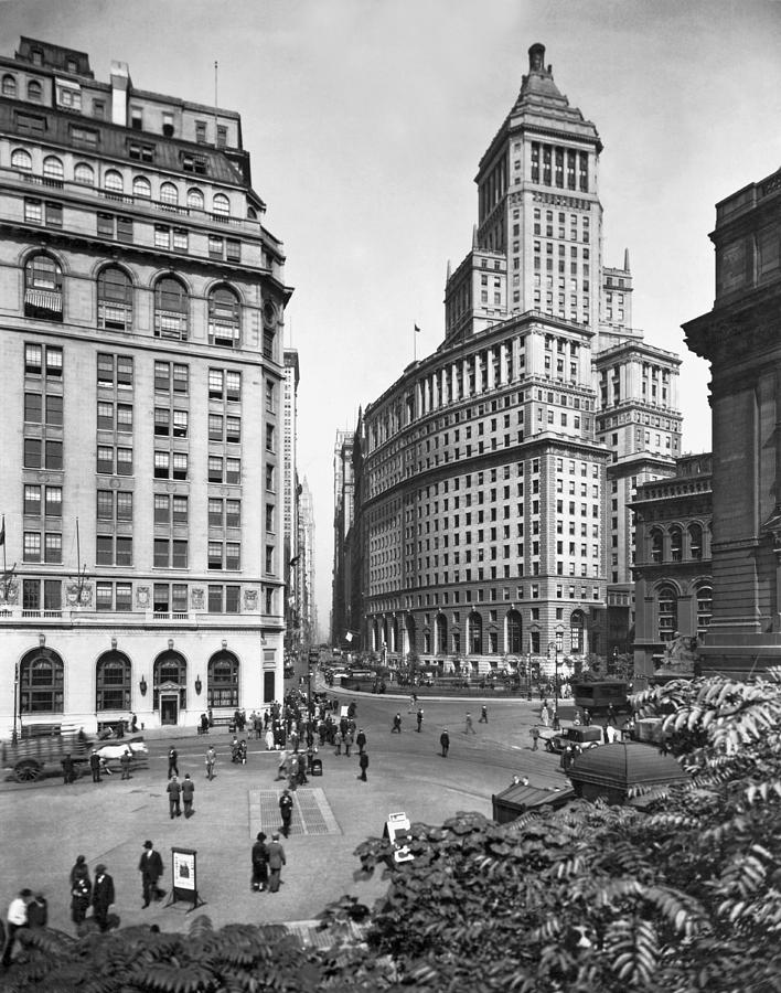 New York City Street Scene Photograph by Underwood & Underwood