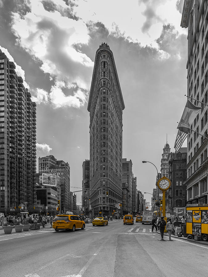New York City Photograph - New York - Flatiron Building and Yellow Cabs - 2 by Christian Tuk