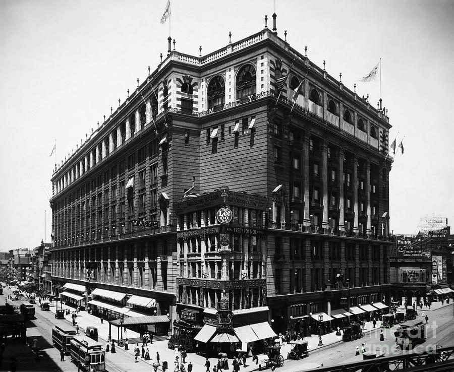 Architecture Photograph - New York: Macys, 1908 by Granger