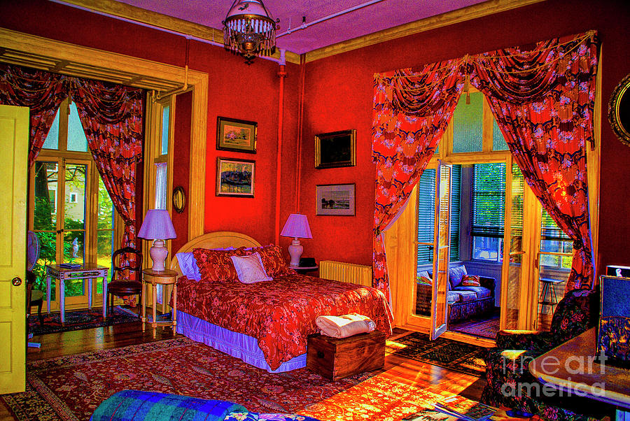 Newport Bedroom Photograph by Rick Bragan