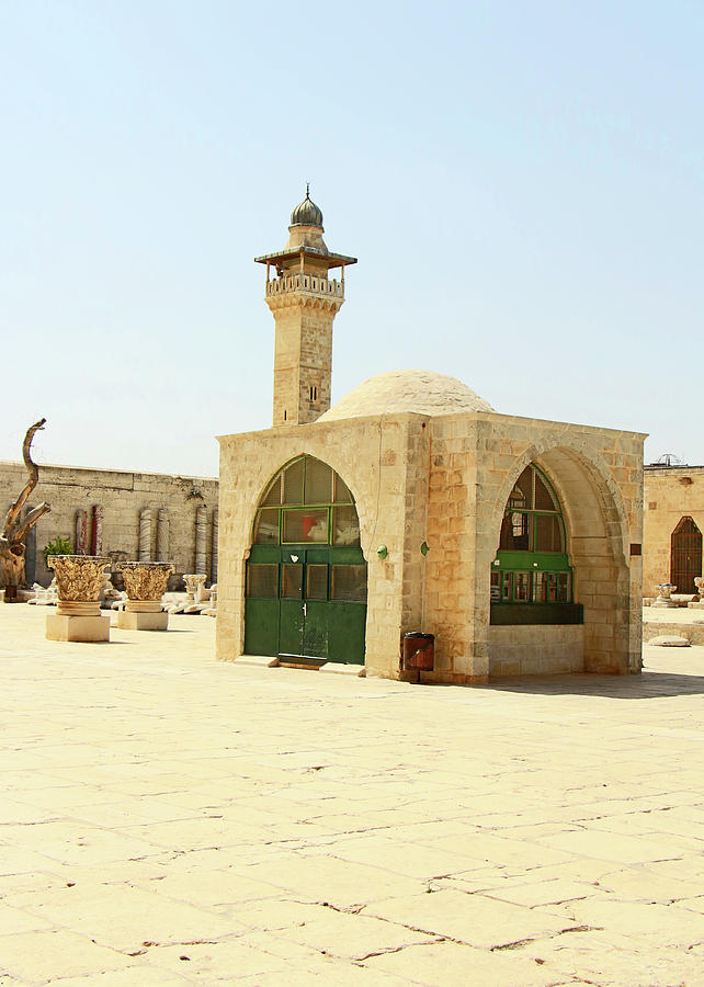 Next to Al Aqsa Mosque Photograph by Munir Alawi