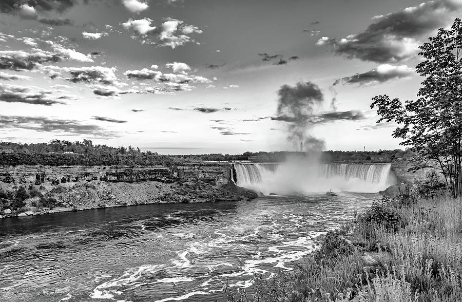 Niagara Falls Evening bw Photograph by Steve Harrington
