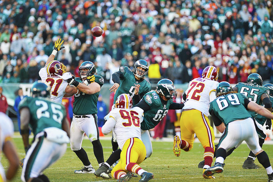 Philadelphia Eagles Photograph - Nick Foles Throws Downfield by William Jobes