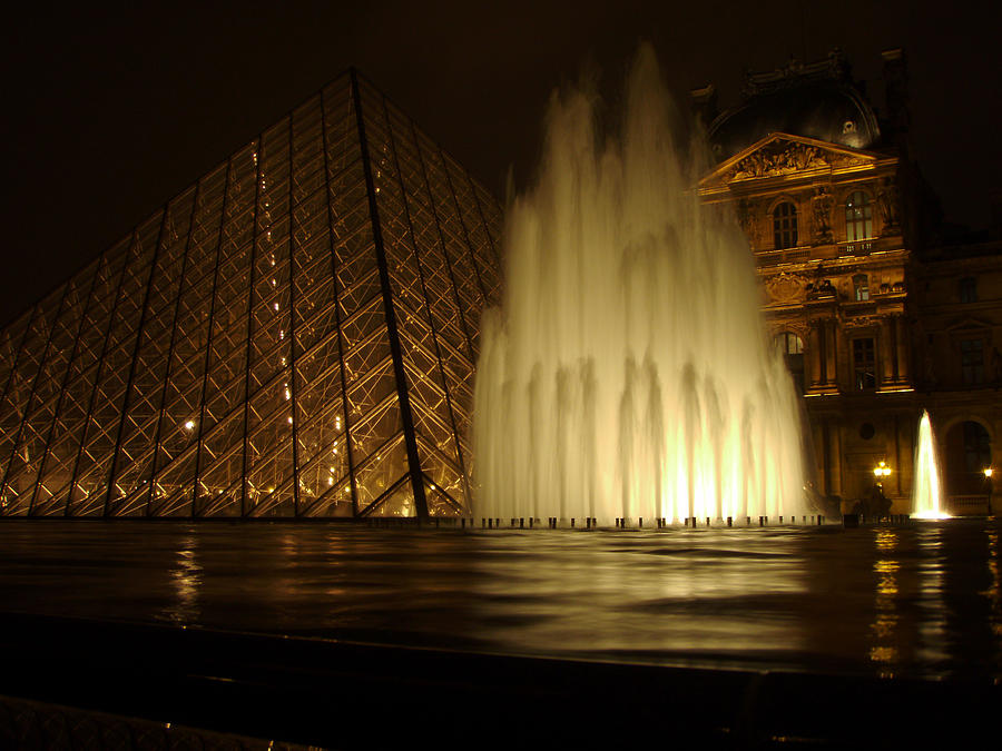 Louvre Photograph - Night in Louvre Museum by Effezetaphoto Fz