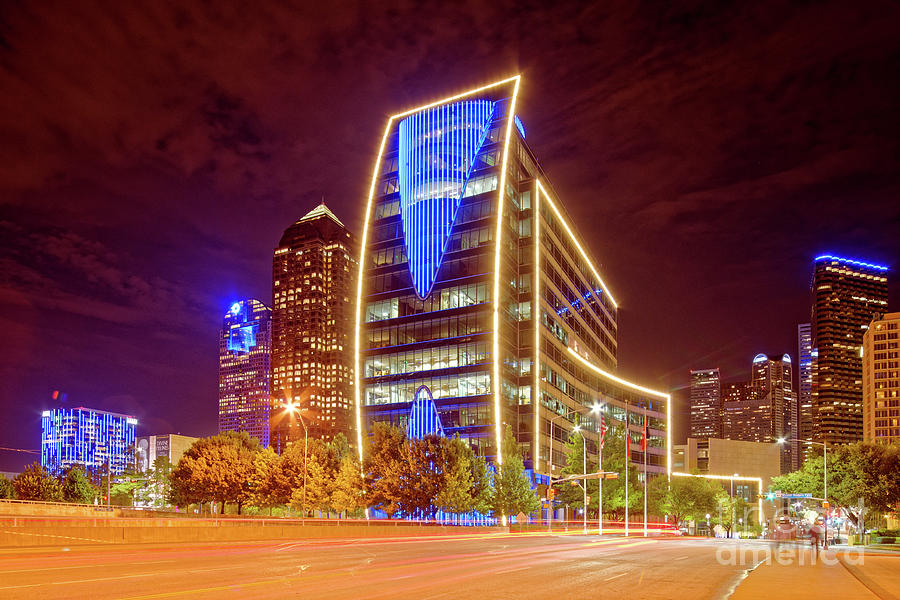 Night Photograph of Downtown Dallas Skyline - Hunt Oil Building Dallas Texas Photograph by Silvio Ligutti