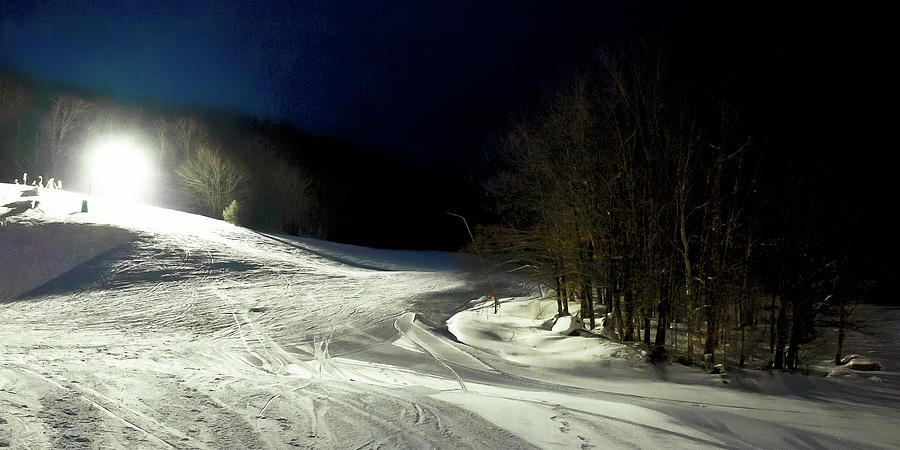 Night Skiing at McCauley Mountain Photograph by David Patterson
