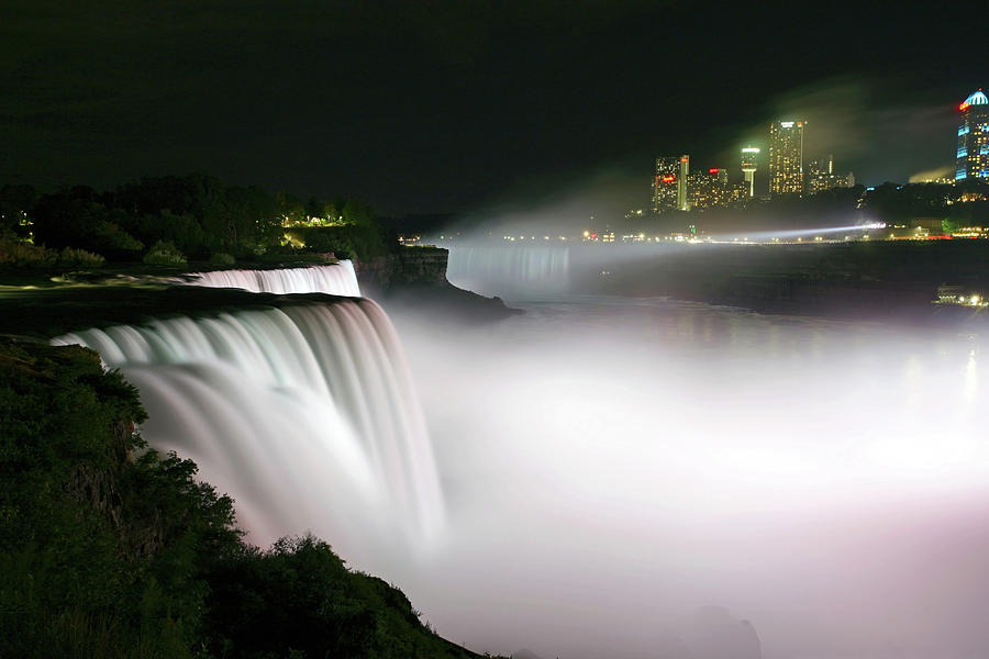 Nightime Mist of Niagara Falls Photograph by Gene Walls
