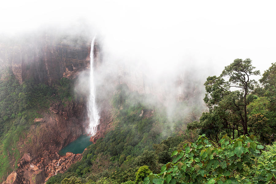 Nohkalikai Falls, Cherrapunji, Meghalaya, India by Mahesh Balasubramanian Nohkalikai Falls, Cherrapunji, Meghalaya, India by Mahesh Balasubramanian