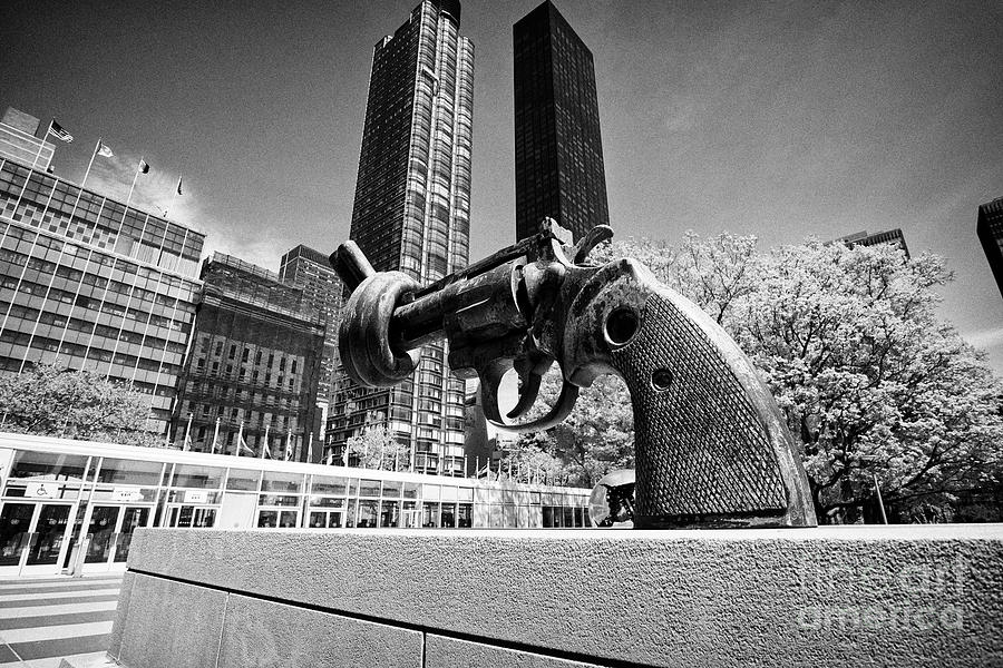 United Nations Sculpture