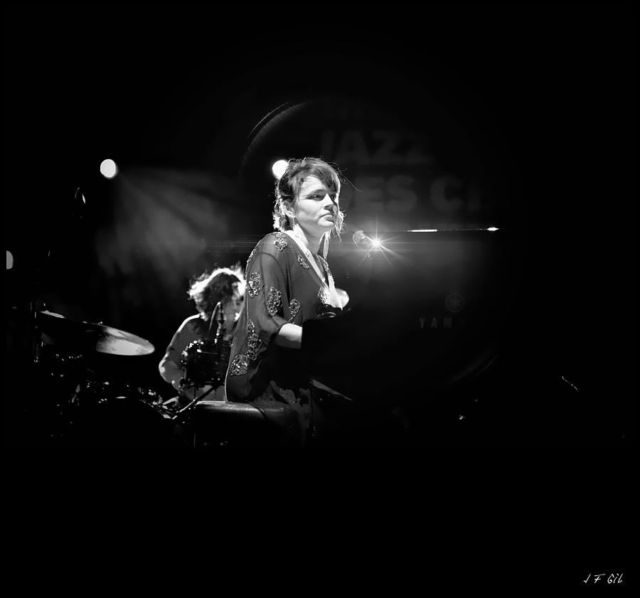 Norah Jones . Photograph by Jean Francois Gil