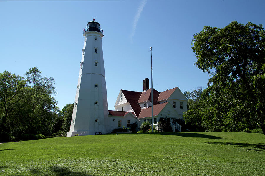 North Point Light Station Wisconsin 04 Photograph by Thomas Woolworth