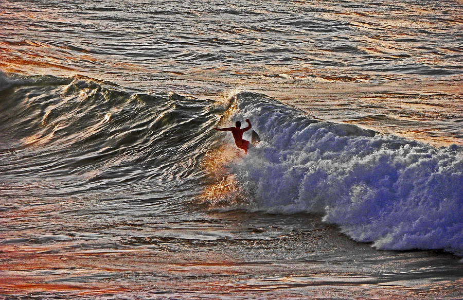 Sunset Photograph - North Shore Swell by Elizabeth Hoskinson