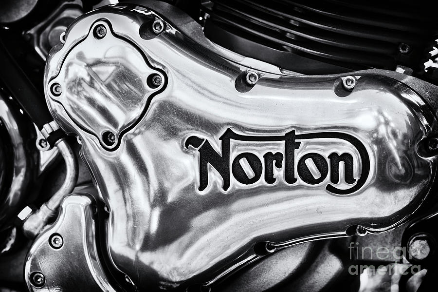 Norton Commando 961 Engine Casing Photograph by Tim Gainey