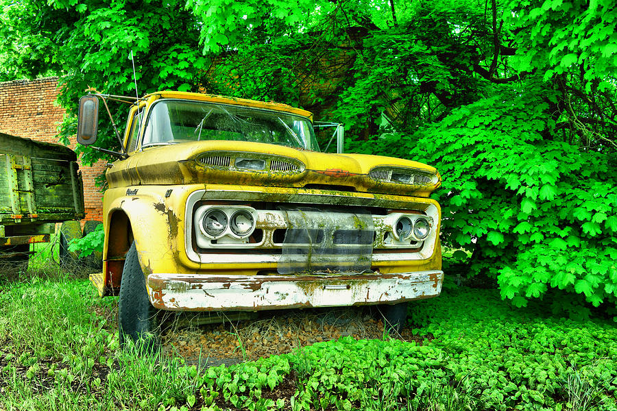 Vintage Photograph - Nothing like an old GMC by Jeff Swan