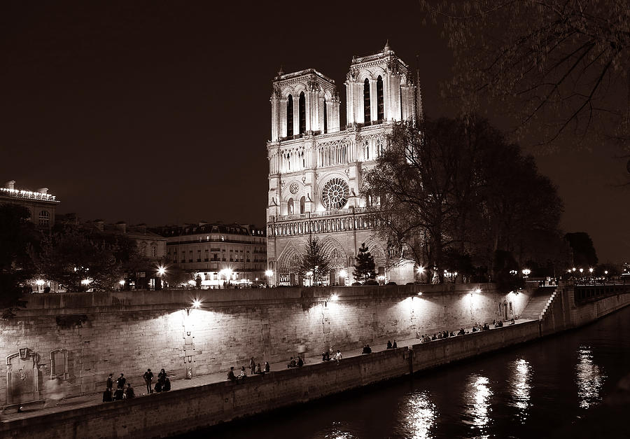 Notre Dame Night 1s Photograph by Andrew Fare