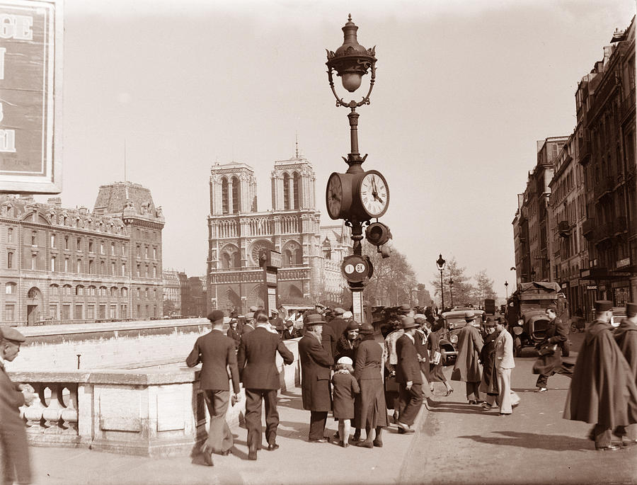 Notre Dame Paris 1936 Sepia Photograph by Andrew Fare