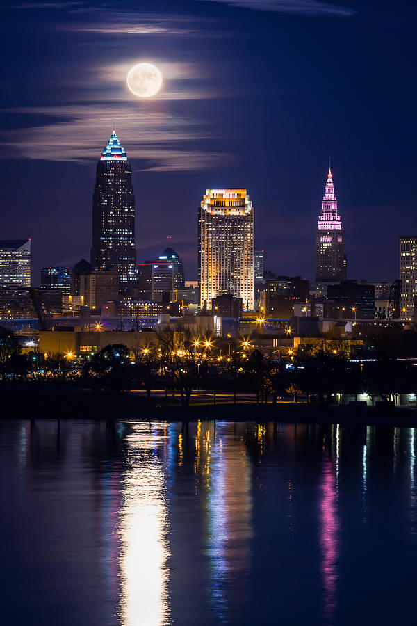 Cleveland Photograph - November Moon In Cleveland by Dale Kincaid