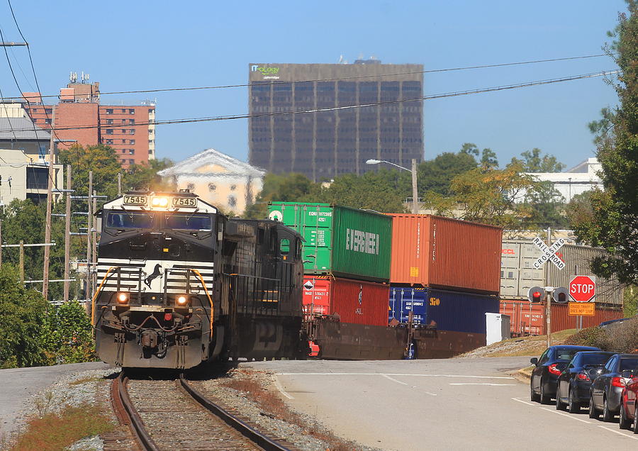 Ns Intermodal Train Enters Columbia 1 Photograph By Joseph C Hinson ...