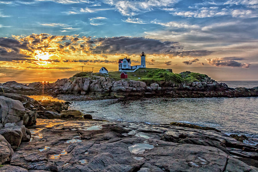 Nubble Light at Sunrise Photograph by Larry Richardson