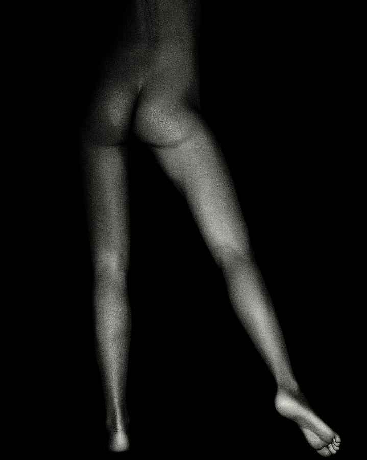 Nude study of the professional dancer Anne. Photograph by Jan Keteleer