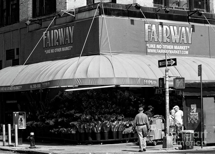 NY Fairway Market Lower Manhattan  Photograph by Chuck Kuhn