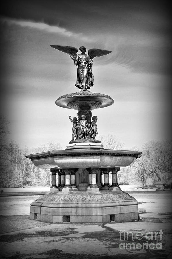 NYC Central Park Bethesda Fountain Photograph by Paul Ward