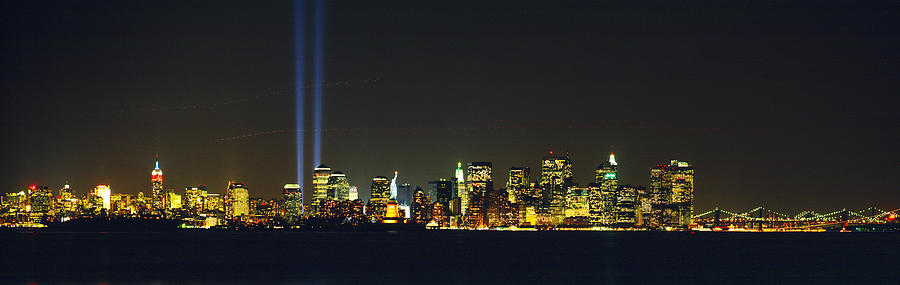 Color Image Photograph - Nyc, New York City, New York State, Usa by Panoramic Images Color Image Photograph - Nyc, New York City, New York State, Usa by Panoramic Images