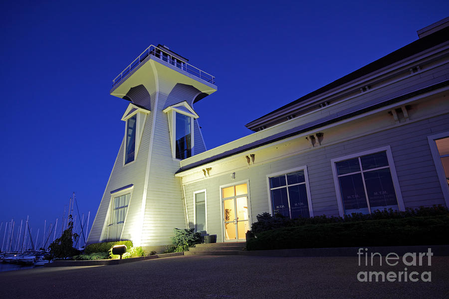 Oakville Lighthouse Photograph by Charline Xia