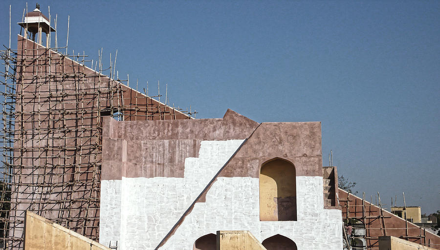 Observatory under repair, Jaipur 2007 by Chris Honeyman Observatory under repair, Jaipur 2007 by Chris Honeyman