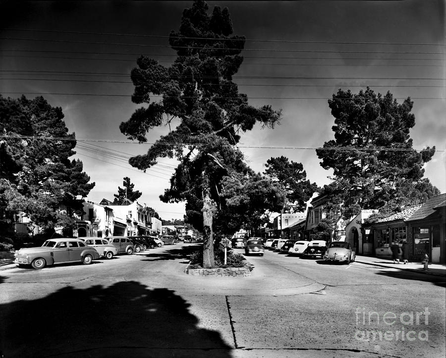 Ocean Avenue Photograph - Ocean Avenue at Lincoln St - Carmel-By-The-Sea, CA Cirrca 1941 by Monterey County Historical Society