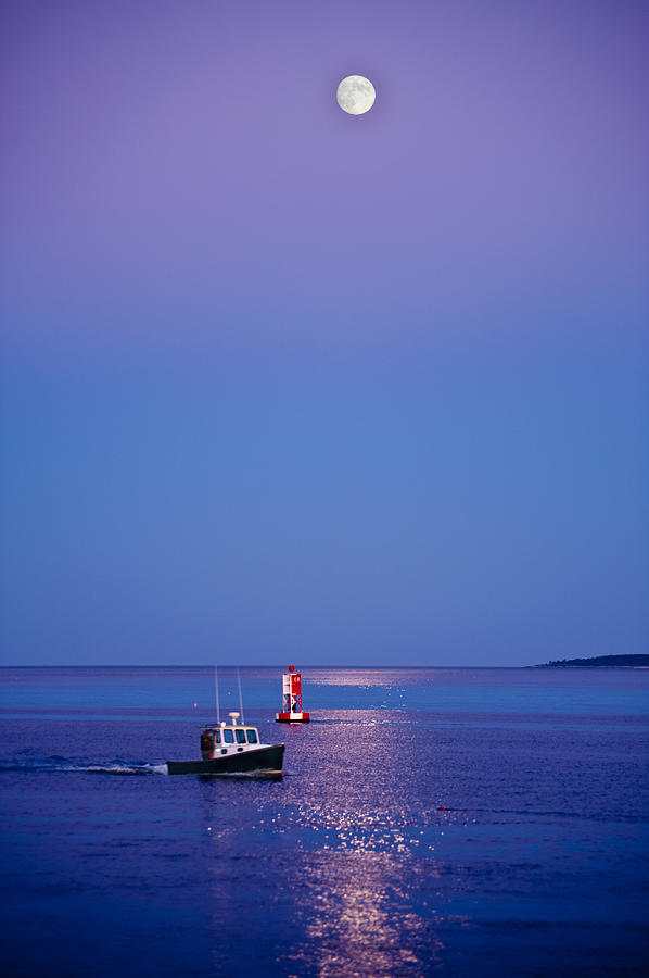 Sunset Photograph - Ocean Moonrise by Steve Gadomski