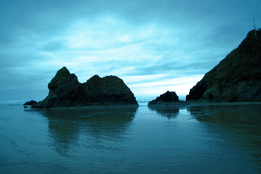 Ocean rocks Photograph by Jeff Swan