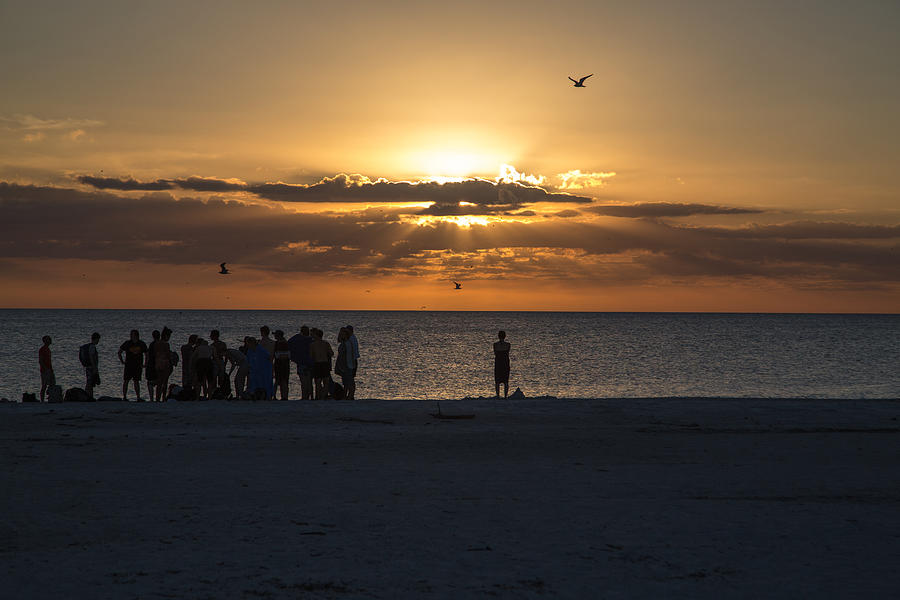 Oceans Edge Lovers Key Photograph by Darrell Hutto - Fine Art America