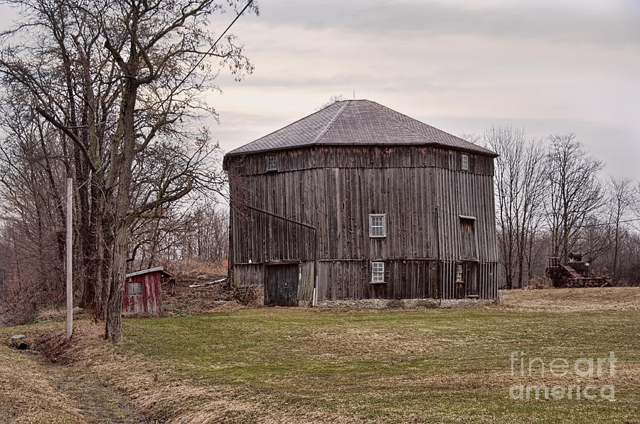 Octagonal Barn Photograph by David Arment