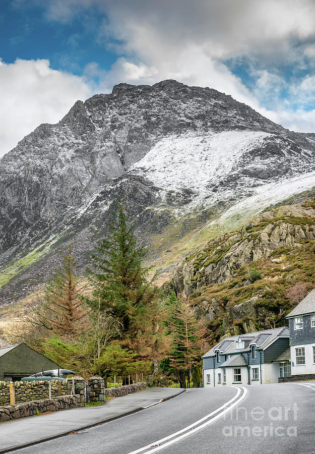 Ogwen Cottage Photograph by Adrian Evans