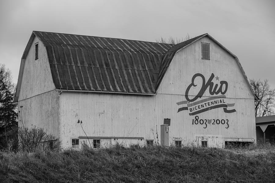 Ohio Bicentennial Barn  Photograph by John McGraw