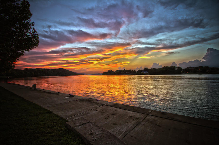 Ohio River Sunset Photograph by Daniel Houghton