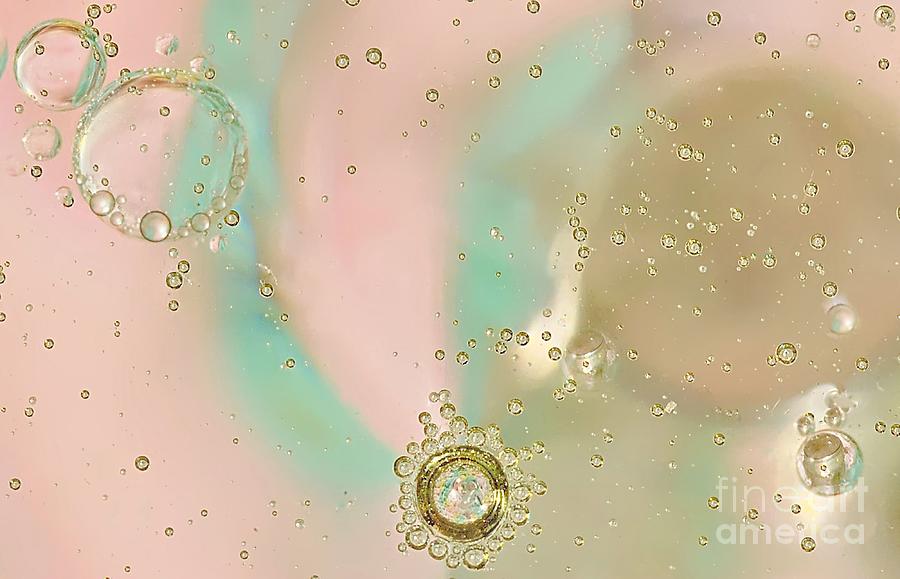 Oil and Water Jewels Photograph by Elaine Manley