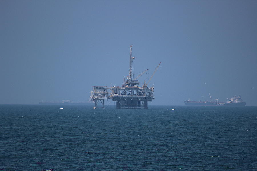 Oil Rig Photograph - Oil Rig on Pacific in Haze by Colleen Cornelius
